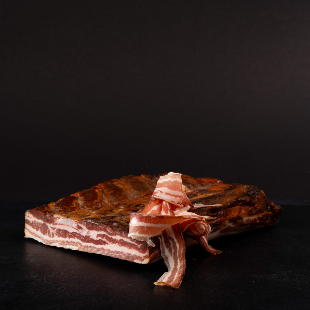 Lard sec fumé à la borne